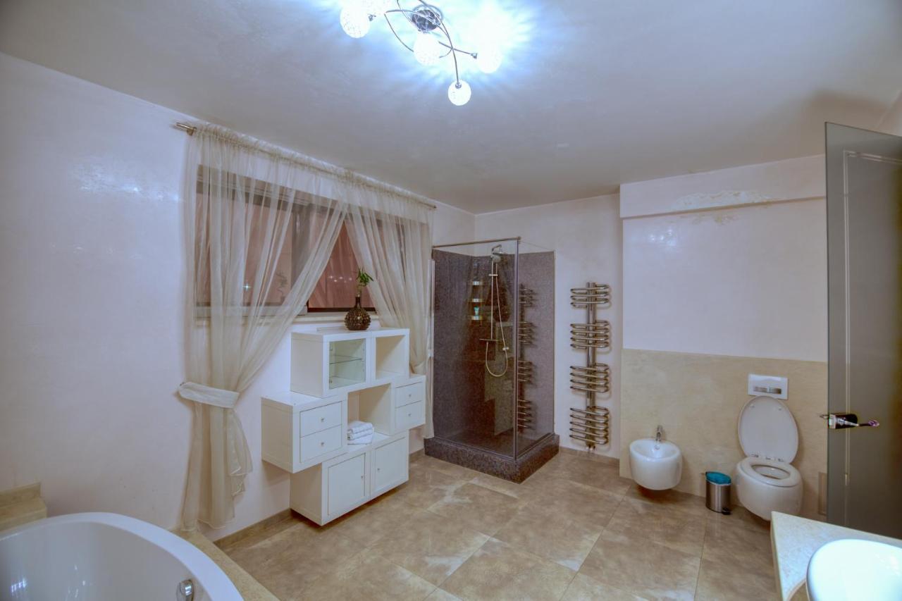 Kubiq Residence Giarmata 外观 照片