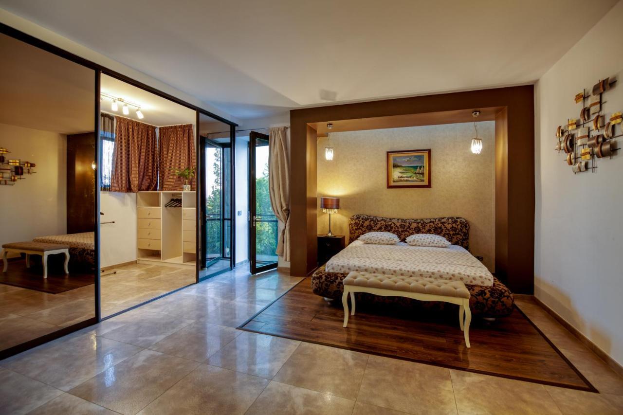 Kubiq Residence Giarmata 外观 照片