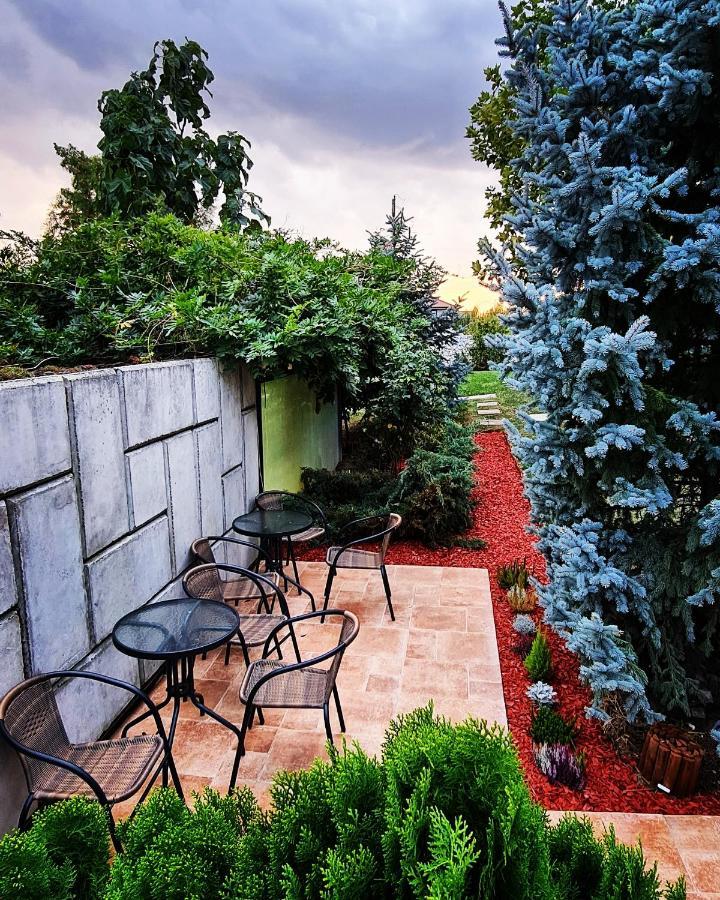 Kubiq Residence Giarmata 外观 照片